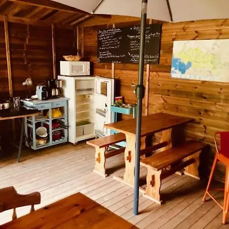 Chata Refuge De Campagne Le Chaix